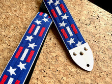 Load image into Gallery viewer, UNIQUE PIECE - Stars &amp; Stripes &quot;Tom&#39;s Vintage Straps&quot; guitar/bass strap
