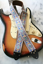 Load image into Gallery viewer, White &#39;Peacock&#39; Guitar/Bass Hippie Strap
